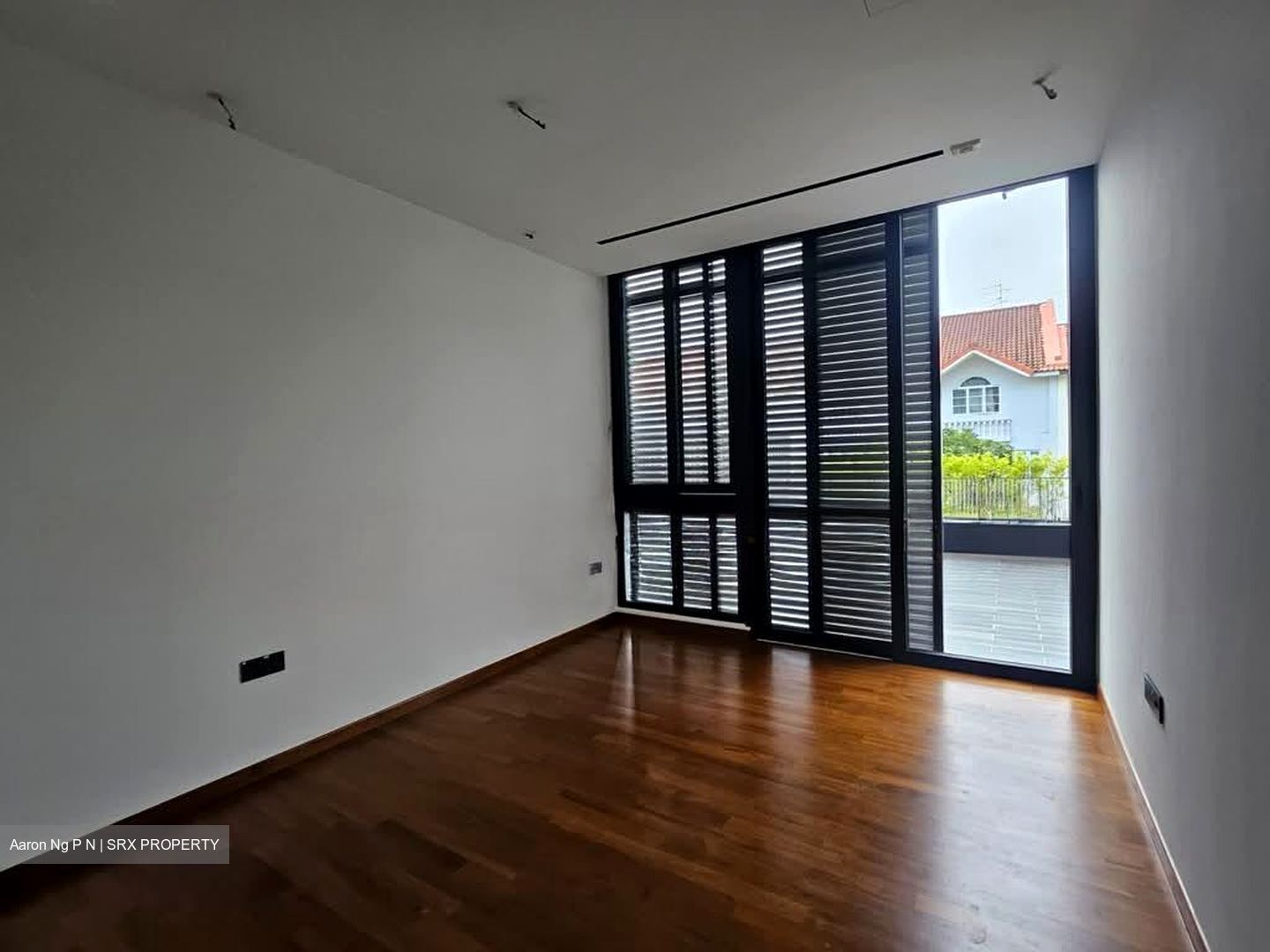 Loyang Besar Close (D17), Terrace #581302941
